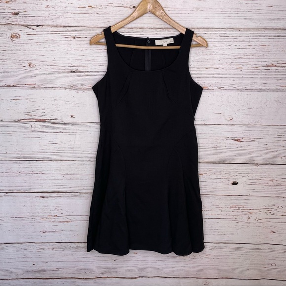 LOFT Dresses & Skirts - LOFT black fit and flare sleeveless back zip dress